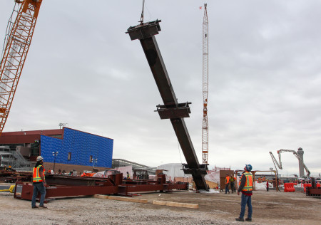 Concourse B Plaza steel
