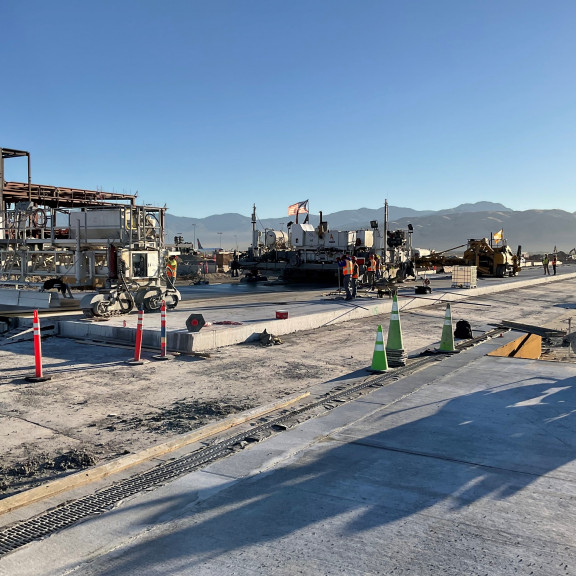 Apron 501 Prep and Pave Sept 29 2022