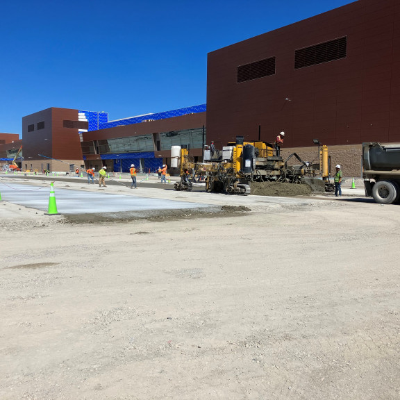 Apron South SCE paving June 2022