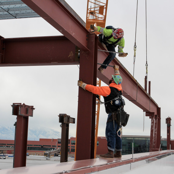 NCE Delta Sky Club Steel erection March 3 2023