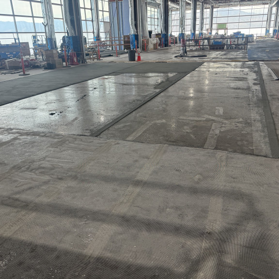 Phase 4 Concourse B floor August 2025