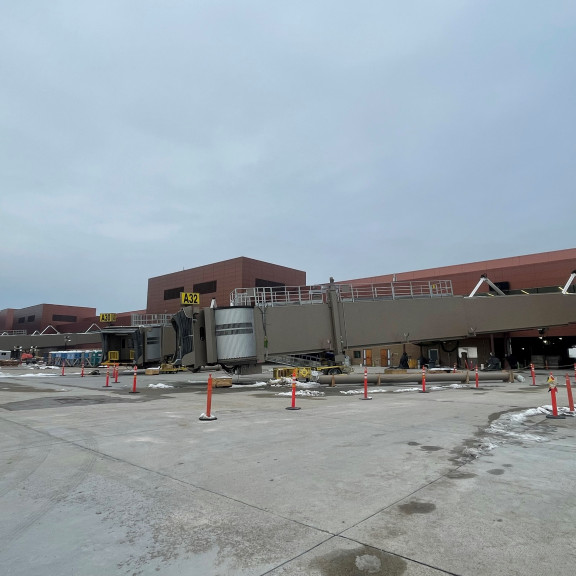 SCE Passenger boarding bridges December 2022