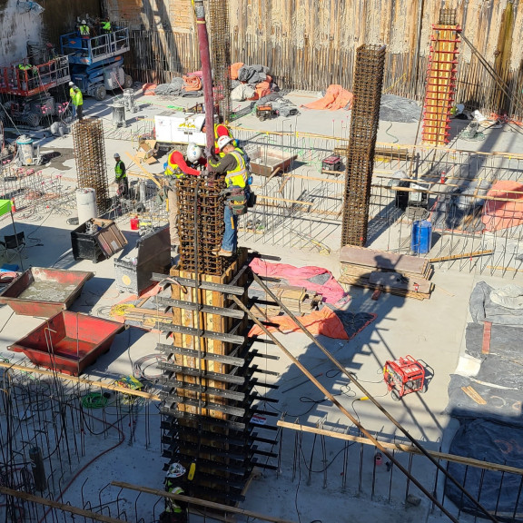 Tunnel column pour August 2021